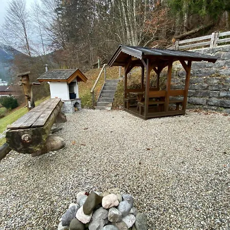 Ferienhaus Brunneck * بيسخوفسويسن